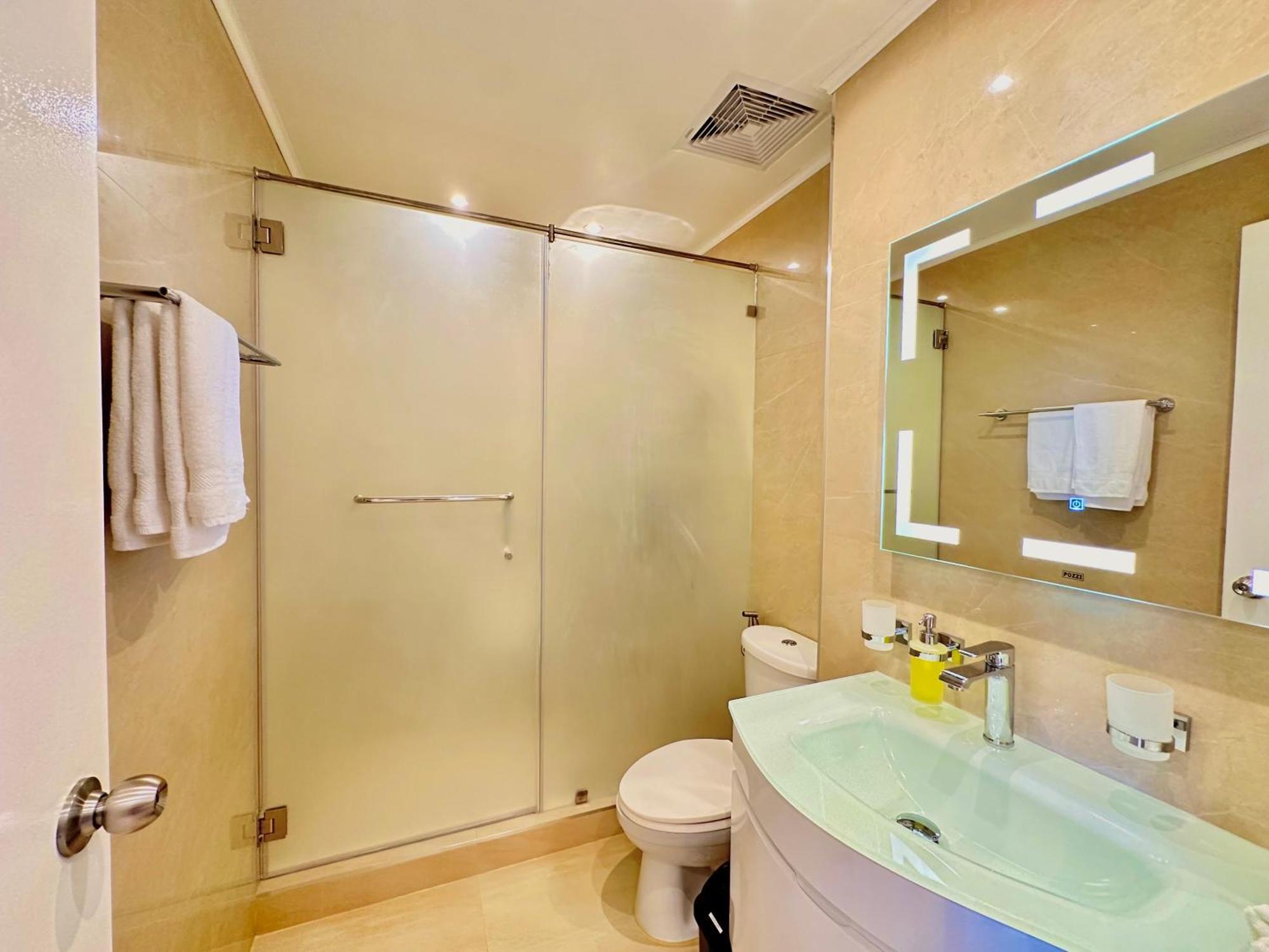 Oceanview Deluxe 1Br Suite La Mirada มักตัน ภายนอก รูปภาพ