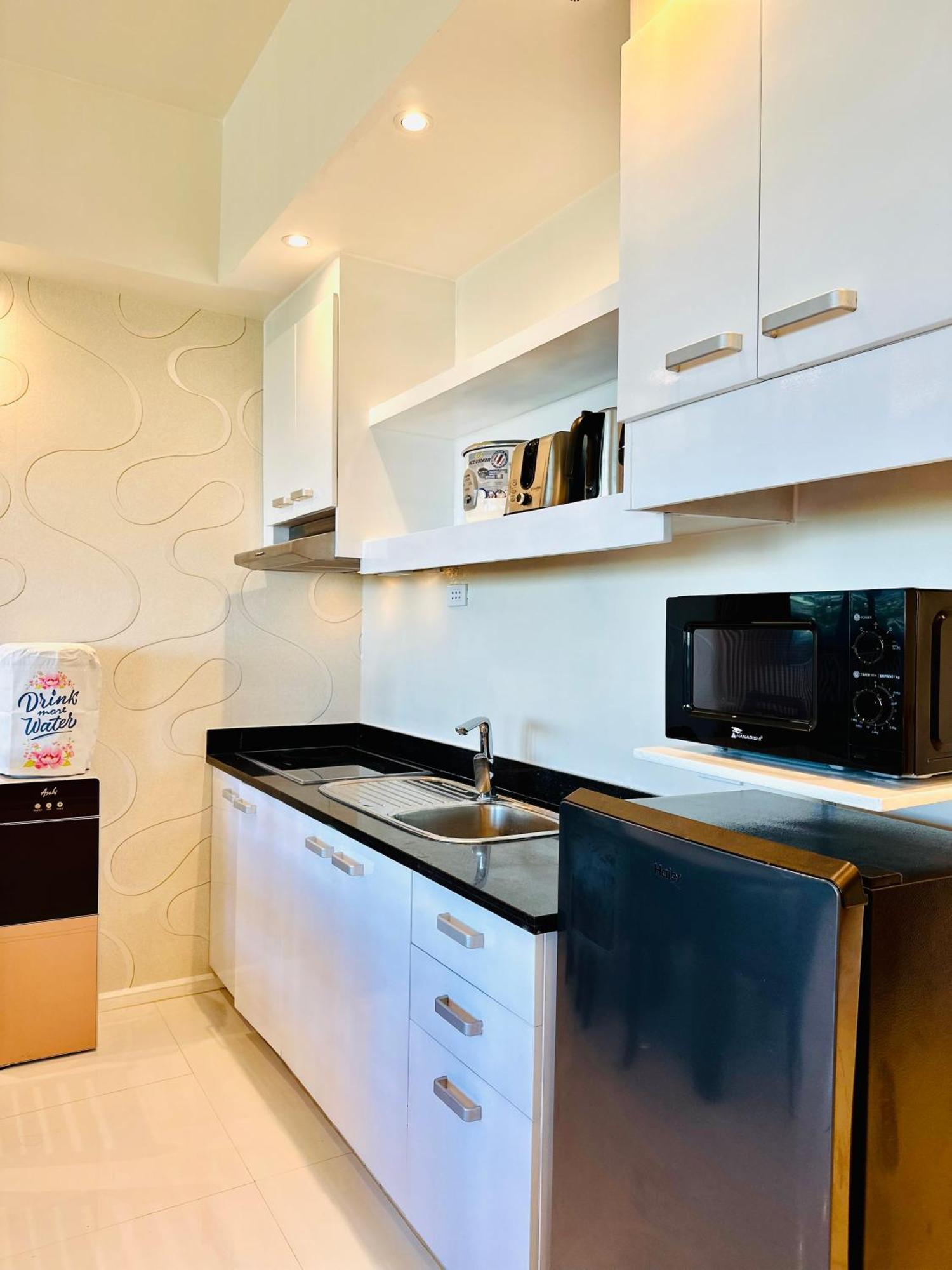 Oceanview Deluxe 1Br Suite La Mirada มักตัน ภายนอก รูปภาพ