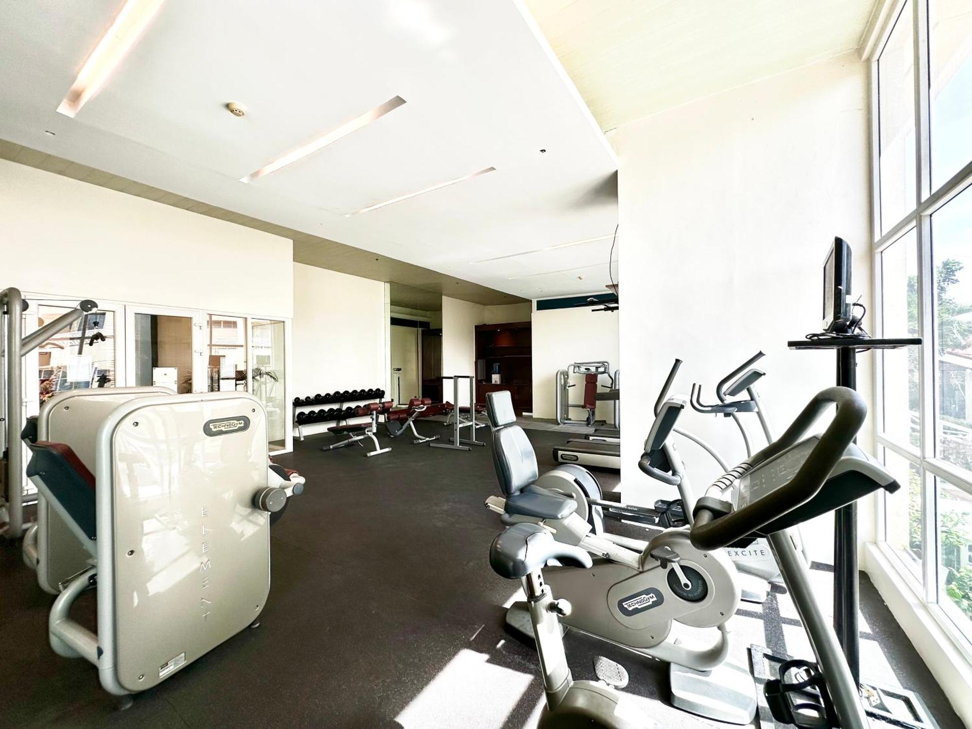 Oceanview Deluxe 1Br Suite La Mirada มักตัน ภายนอก รูปภาพ